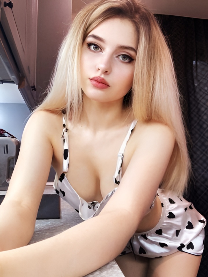 Надя привлекальеная девушка из Казани цена от 5000 руб