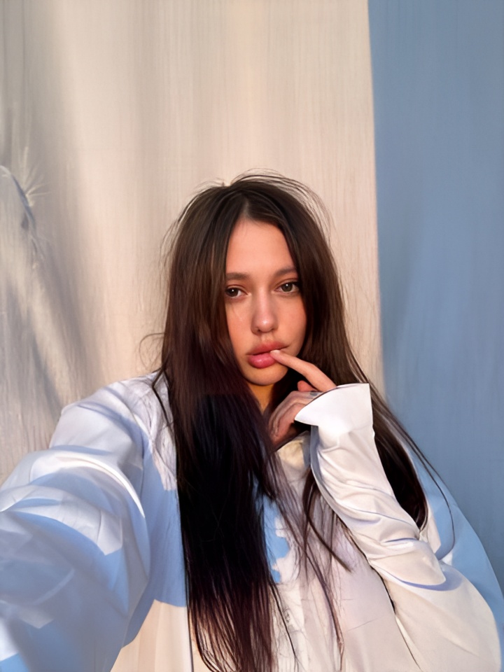 Индивидуалка Кира, доступна для личного знакомства от 2000 руб