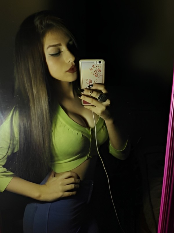 Марта привлекательная девушка из Казани цена от 4000 руб